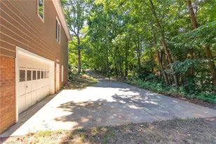 3220 Hickory Ridge Dr, Winston-Salem, NC 27127 - Photo 32