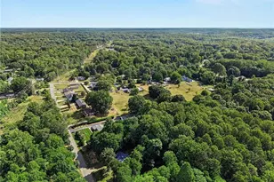 3901 Woodview Dr, Winston-Salem, NC 27106 - Photo 28