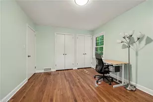 3901 Woodview Dr, Winston-Salem, NC 27106 - Photo 18