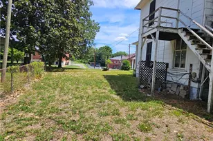 223 Lawsonville Ave, Reidsville, NC 27320 - Photo 14