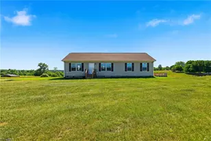 112 Mining Ridge Church Rd, Elkin, NC 28621 - Photo 2