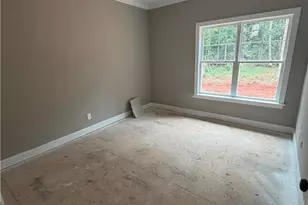4564 Kimesville Rd, Burlington, NC 27215 - Photo 4