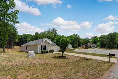 157 Delia Run, Madison, NC 27025 - Photo 32