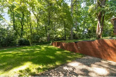 1011 Huntingdon Road, Winston-Salem, NC 27104 - Photo 32
