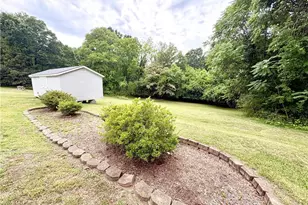 215 Clifton St, Eden, NC 27288 - Photo 26