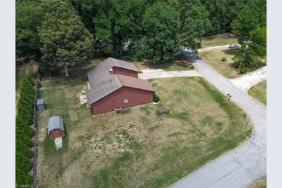 4220 Mae Len Drive, Winston-Salem, NC 27107 - Photo 38