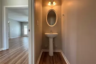 2403 Mid Salem Dr, Winston-Salem, NC 27103 - Photo 8
