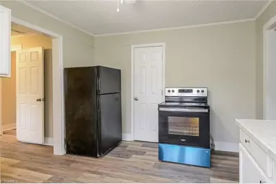 351 S Scientific Street, High Point, NC 27260 - Photo 6