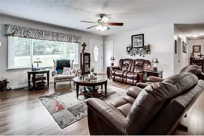 111 Sidney Street, Lexington, NC 27295 - Photo 2