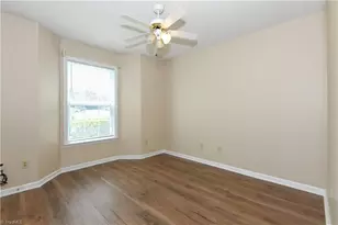 5008 Lawndale Dr, Greensboro, NC 27455 - Photo 16