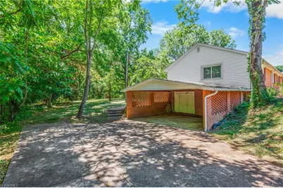 4328 Stokesdale Avenue, Winston-Salem, NC 27101 - Photo 32