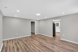 200 Eufola Rd, Statesville, NC 28677 - Photo 6