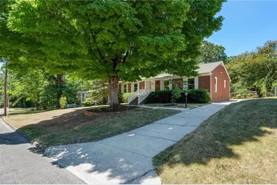 2103 Briarwood Drive, Greensboro, NC 27403 - Photo 26