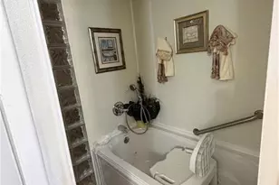 417 Clark Ave, Greensboro, NC 27406 - Photo 20