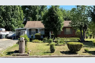 417 Clark Avenue, Greensboro, NC 27406 - Photo 1