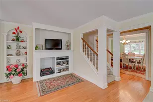 2304 Lyndhurst Ave, Winston-Salem, NC 27103 - Photo 8