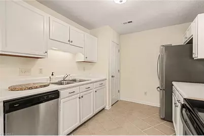 7137 W Friendly Avenue #A, Greensboro, NC 27410 - Photo 8