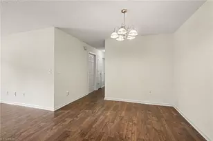 7137 W Friendly Ave, Greensboro, NC 27410 - Photo 10