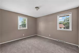 2601 Rosemary Dr, Winston-Salem, NC 27105 - Photo 20