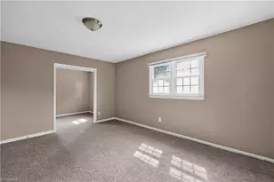 2601 Rosemary Dr, Winston-Salem, NC 27105 - Photo 8