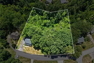 2371 Oakton Dr, Clemmons, NC 27012 - Photo 2