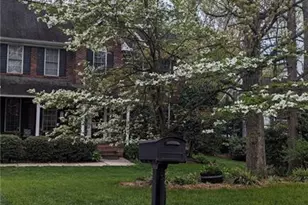 1702 Lakeland Point, High Point, NC 27265 - Photo 2