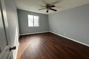 517 Market St, Graham, NC 27253 - Photo 8