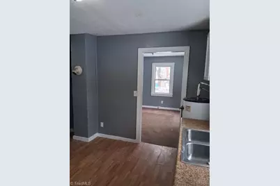 125 Scott Street, Reidsville, NC 27320 - Photo 2