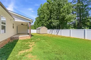 109 Brooke Ridge Dr, Thomasville, NC 27360 - Photo 40
