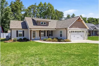 109 Brooke Ridge Drive, Thomasville, NC 27360 - Photo 2