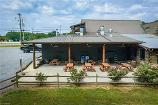 2000 Bridge St, Elkin, NC 28621 - Photo 8
