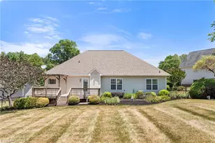 8140 Spring Hollow Ct, Belews Creek, NC 27009 - Photo 34