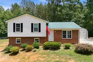 313 Beckner Rd, Lexington, NC 27292 - Photo 2