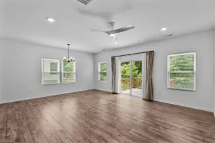 221 Latrobe Ln, Greensboro, NC 27455 - Photo 12
