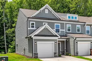 221 Latrobe Ln, Greensboro, NC 27455 - Photo 2