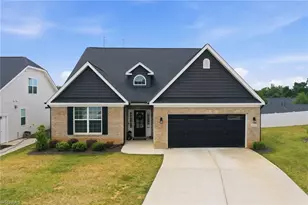2082 Dowell Ct, Burlington, NC 27215 - Photo 2