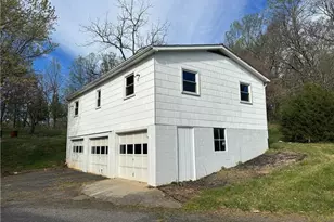 3716 Statesville Rd, North Wilkesboro, NC 28659 - Photo 2