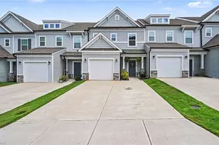 704 Whitfield Dr, Greensboro, NC 27455 - Photo 26