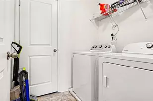 704 Whitfield Dr, Greensboro, NC 27455 - Photo 22