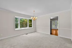 1 Brownstone Ln, Greensboro, NC 27410 - Photo 10