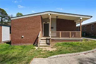 511 Saunders Pl, High Point, NC 27260 - Photo 2