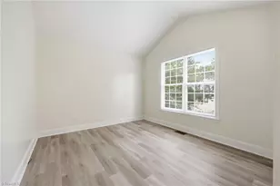 5410 Stone Crossing Dr, Winston-Salem, NC 27104 - Photo 12