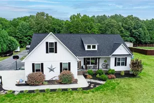 285 Washburn Rd, Madison, NC 27025 - Photo 2