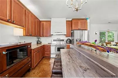 5409 Dobson Road, Greensboro, NC 27410 - Photo 8