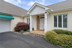 331 Valleyview Dr, Mount Airy, NC 27030 - Photo 4