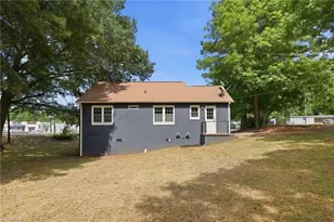 615 N Churton St, Hillsborough, NC 27278 - Photo 36