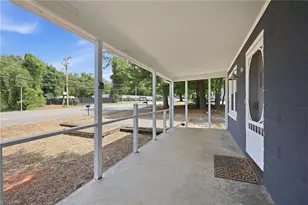 615 N Churton St, Hillsborough, NC 27278 - Photo 6
