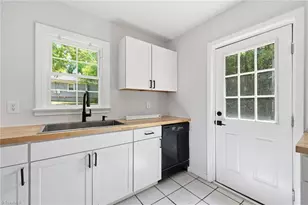 615 N Churton St, Hillsborough, NC 27278 - Photo 20