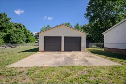 1690 Community Road, Lexington, NC 27295 - Photo 8