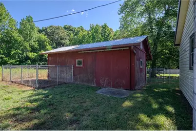 1690 Community Road, Lexington, NC 27295 - Photo 10